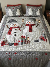 Gifted Snow 3‐Piece Quilted Bedding Set